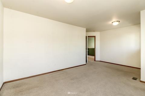 1206 Goldfinch Ave SW, Orting, WA 98360 photo 30