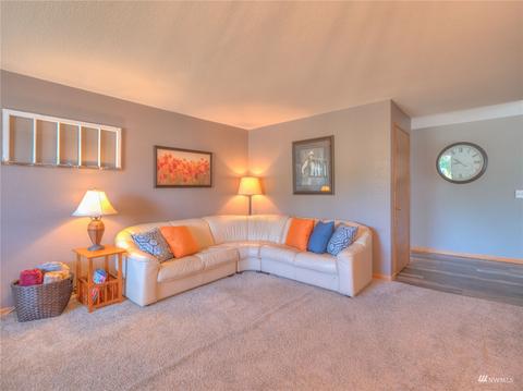 2250 Scandia Ave, Enumclaw, WA 98022 photo 3