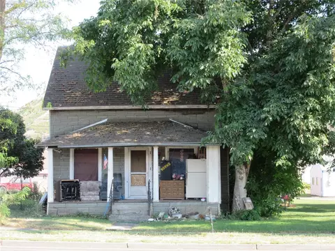 213 W Main St, Dayton, WA 99328