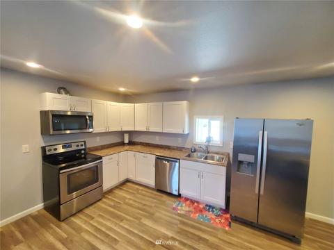 504 Grape Ave E, Omak, WA 98841 photo 7