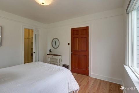 9548 Phinney Ave N, Seattle, WA 98103 photo 27