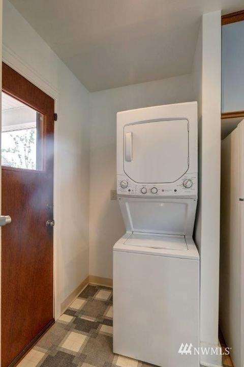 9548 Phinney Ave N, Seattle, WA 98103 photo 31