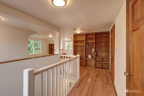 9548 Phinney Ave N, Seattle, WA 98103 photo 20