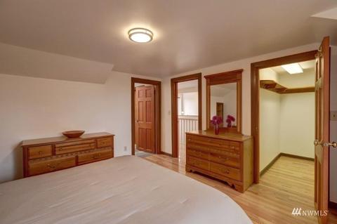 9548 Phinney Ave N, Seattle, WA 98103 photo 26