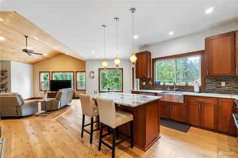 25108 Fisk Rd E, Orting, WA 98360 photo 4