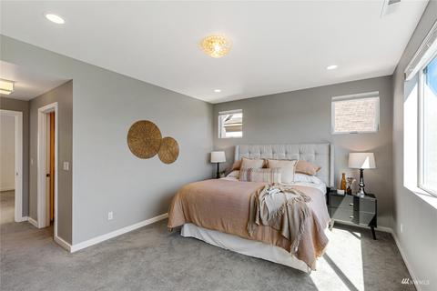 734 N 76th St, Seattle, WA 98103 photo 17