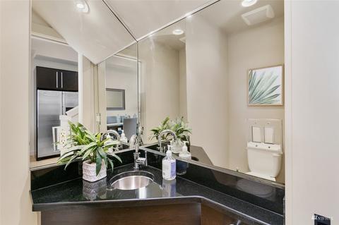 427 13th Ave E, Seattle, WA 98102 photo 17