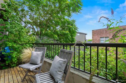 427 13th Ave E, Seattle, WA 98102 photo 23
