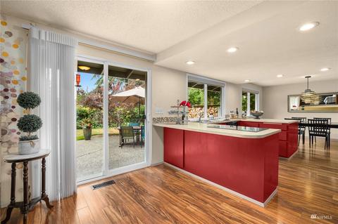10515 NE 201st St, Bothell, WA 98011 photo 15