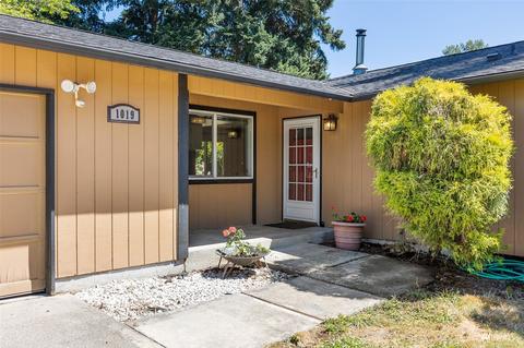 1019 187th St E, Spanaway, WA 98387 photo 4