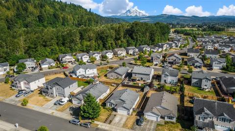 208 Roberts St NE, Orting, WA 98360 photo 5