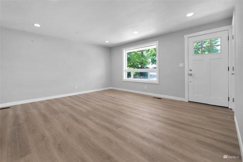 1016 93rd St SW, Everett, WA 98204 photo 2