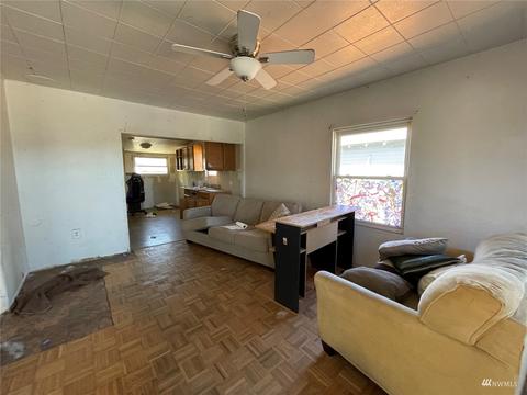 135 18th Ave, Longview, WA 98632 photo 4