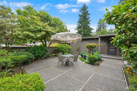 422 E View Ridge Dr, Everett, WA 98203 photo 2