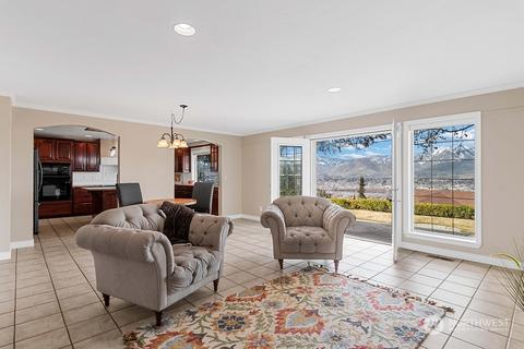431 NE 23rd St, East Wenatchee, WA 98802
