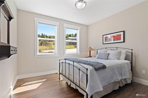 240 E 4th St, Union, WA 98592 photo 16