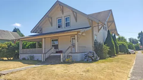 618 W Cherry St, Centralia, WA 98531