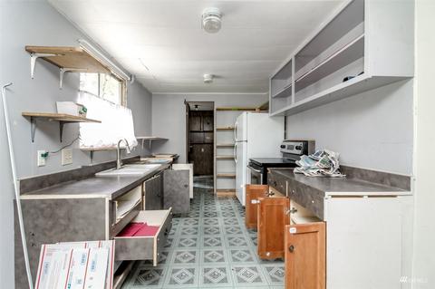 971 Tipsoo Loop N, Rainier, WA 98576 photo 25