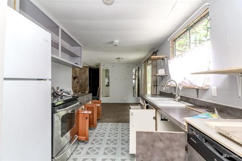 971 Tipsoo Loop N, Rainier, WA 98576 photo 23