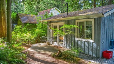 1982 Johnson Rd, Point Roberts, WA 98281 photo 5