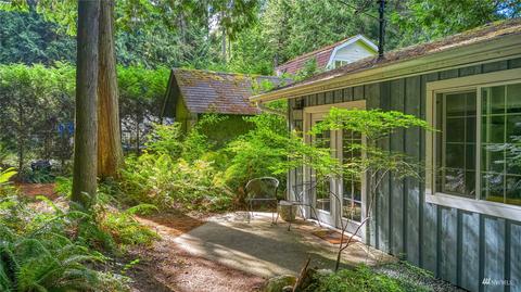 1982 Johnson Rd, Point Roberts, WA 98281 photo 3