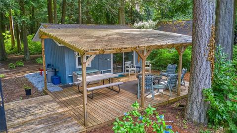 1982 Johnson Rd, Point Roberts, WA 98281 photo 2