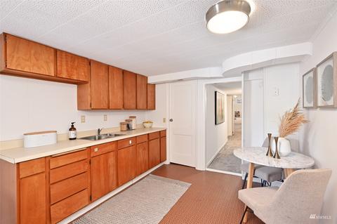 2345 NE 95th St, Seattle, WA 98115 photo 21