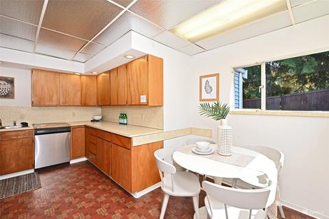 2345 NE 95th St, Seattle, WA 98115 photo 9