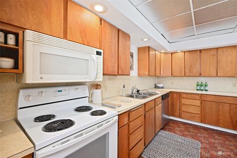 2345 NE 95th St, Seattle, WA 98115 photo 10