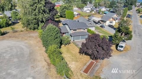 507 Corrin Ave SE, Orting, WA 98360 photo 2