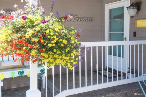 302 Warwick St, Enumclaw, WA 98022 photo 3