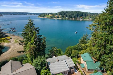 2502 E Bay Dr NW, Gig Harbor, WA 98335