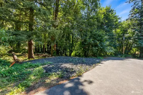 8106 Buckeye Ct SW, Olympia, WA 98512