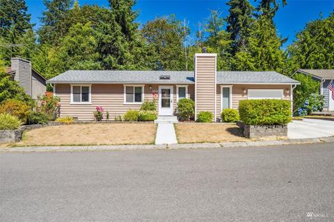5715 SW 145th St, Edmonds, WA 98026