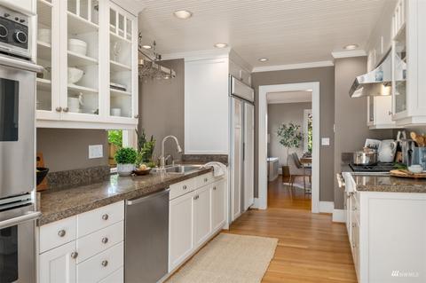 1635 Interlaken Pl E, Seattle, WA 98112 photo 10