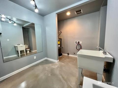 6005 Seahurst Ave, Everett, WA 98203 photo 5