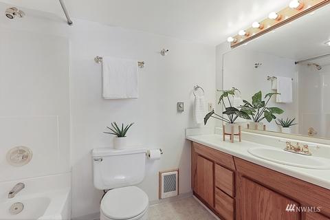 10703 Sunrise Dr, Bothell, WA 98011 photo 23