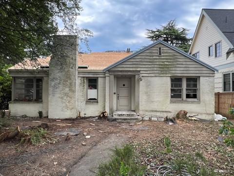 2616 E Montlake Pl E, Seattle, WA 98112 photo 1