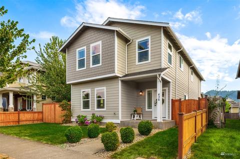 436 Bondgard Ave E, Enumclaw, WA 98022 photo 1
