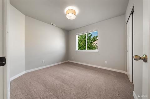 436 Bondgard Ave E, Enumclaw, WA 98022 photo 25