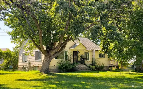 13704 S Haney Rd, Kennewick, WA 99337