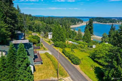71 E Barbary Dr, Grapeview, WA 98546 photo 2