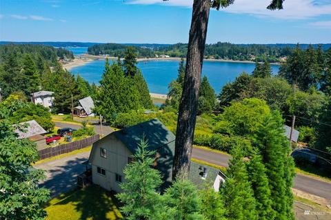 71 E Barbary Dr, Grapeview, WA 98546 photo 3