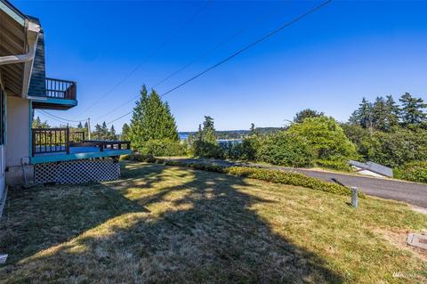 71 E Barbary Dr, Grapeview, WA 98546 photo 6