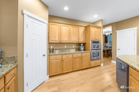 1402 Florence St, Enumclaw, WA 98022 photo 9