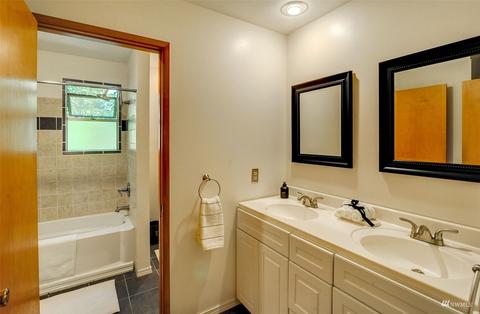 18234 94th Ave NE, Bothell, WA 98011 photo 34