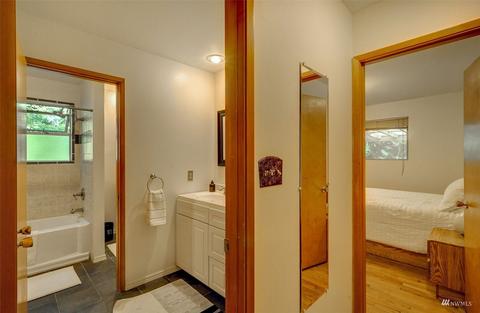 18234 94th Ave NE, Bothell, WA 98011 photo 36