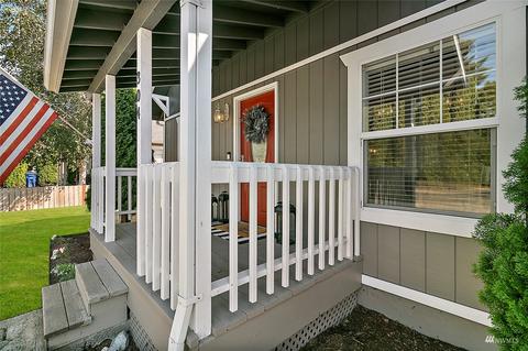 304 Kansas St SW, Orting, WA 98360 photo 2