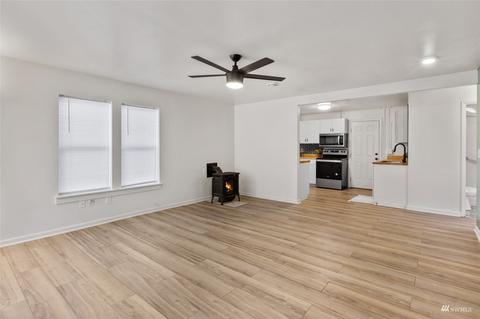 1218 Pacific Ave, Everett, WA 98201 photo 4