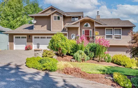 1011 39th St, Everett, WA 98201 photo 1